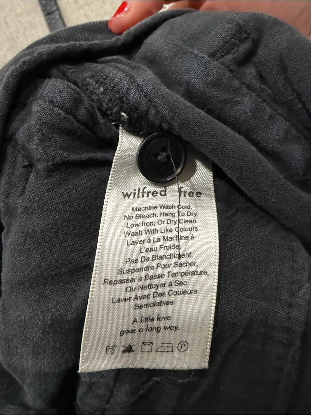 Wilfred Free Aritzia Black Cropped Pants High Rise Tapered Ankle Size 4